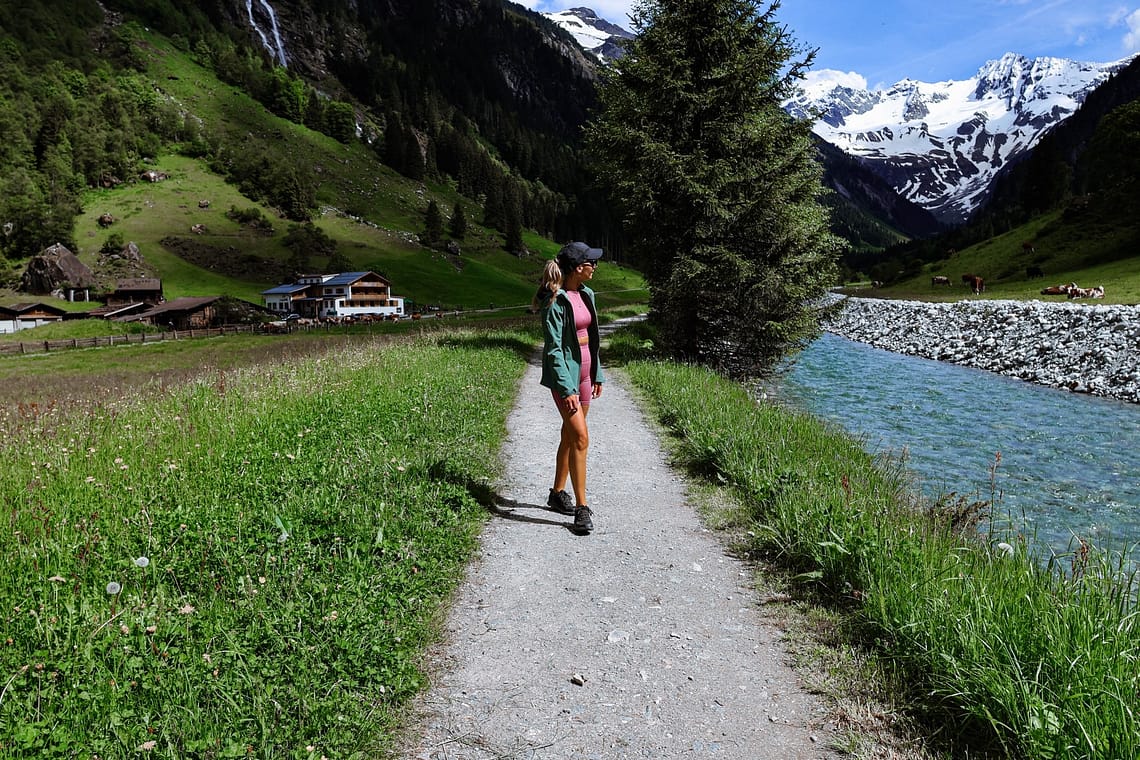 Speicher Stillup: Wanderung entlang des Wasserfallweges zum Stillupperhaus, Speicher Stillup, Speicher Stillup baden, Speicher Stillup wandern, Stillup Speicher, Speicher Stillup Maut, Speicher Stillup Wasserfall, Karte Speicher Stillup, Speicher Stillup Wasserfall, Speicher Stillup Wasserfallweg, Wasserfallweg, Wasserfallweg Speicher Stillup, Stilluptal, alpenstraße Stilluptal, alpenstraße Stilluptal Speicher Stillup, Speicher Stillup Adresse, Speicher Stillup Shuttle, Stillupperhaus, wandern Stillupperhaus, Stillupperhaus Wanderung, Wanderungen Stillupperhaus, Stillupperhaus essen, Stillupperhaus Speisekarte, Stillupperhaus Erfahrung, wandern Stilluptal, Stilluptal Ausflug, Stilluptal, Stilluptal wandern, Stilluptal Wasserfall, Mayrhofen Stilluptal, mautstraße Stilluptal, Stilluptal Mayrhofen, Mayrhofen, Mayrhofen wandern, wandern Mayrhofen, Mayrhofen Zillertal wandern, wandern Zillertal, Wanderung Zillertal, wandern im Zillertal, leichte Wanderung Zillertal, leichte Wanderung im Zillertal, Wasserfall im Zillertal, Wasserfallweg Zillertal, Wandern mit Kindern im Zillertal