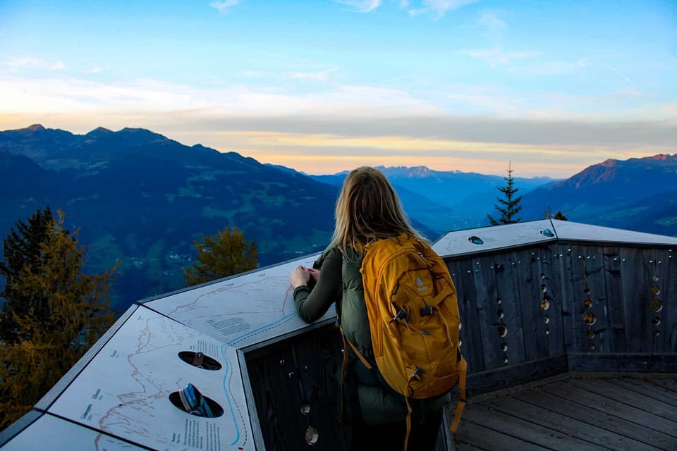 ALMPROMENADE GERLOSSTEIN: WANDERUNG ZUR ALMTRIBÜNE UND ZUM GERLOSKÖGERL – SCHÖNE AUSSICHT ÜBER DAS ZILLERTAL